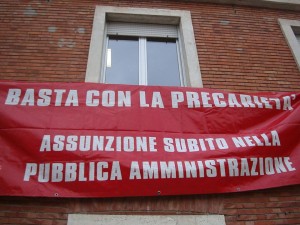 bastaprecarietà-assunzionesubito